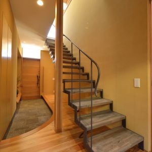 木造住宅の階段