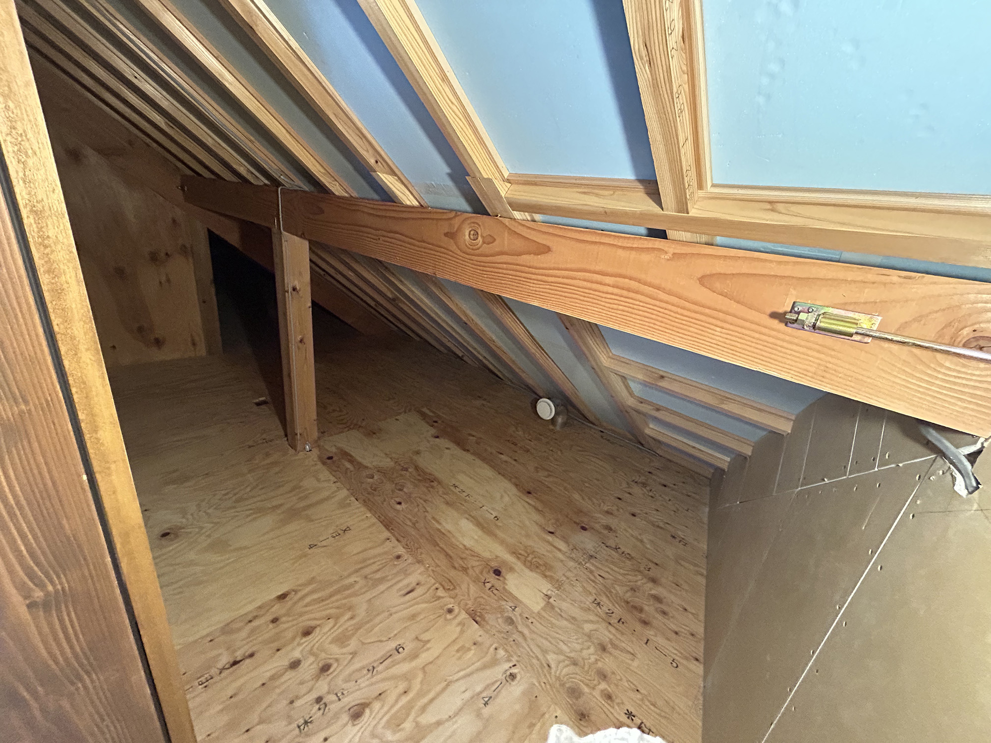 花見川の住宅兼店舗（設計　有田佳生建築設計事務所）