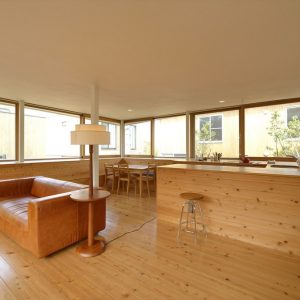 連窓（れんそう）とは？意味や特徴からメリットデメリット、住宅での活用事例まで徹底解説