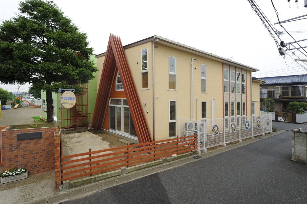 おしゃれで魅力的な保育園の「外観・内装デザイン」