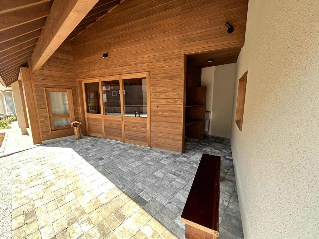 自宅兼店舗（店舗付住宅）を間取りでおしゃれに、5つのコツを解説│実現するための条件、気になるお金のことも紹介